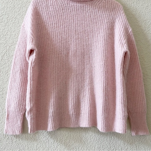 J. Crew Sweater Turtleneck Wool Alpaca Cozy  Brushed Yarn Casual Classic Pink S - Picture 7 of 13